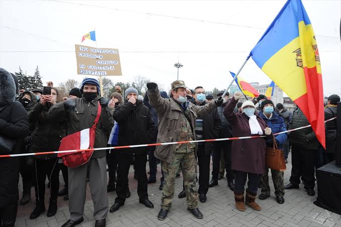 Moldova'da Halk Hükümeti Protesto Ediyor