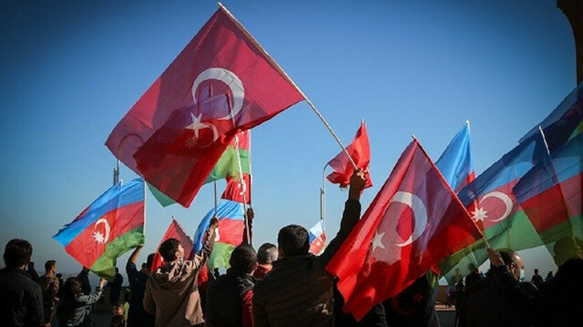 Azerbaycan'da Zafer Günü Kutlamaları Sürüyor