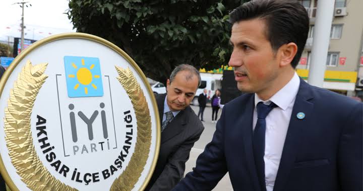 İYİ Parti İlçe Başkanına Silahlı Saldırı