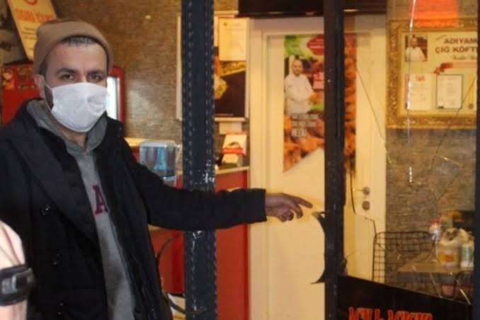 Çiğ Köfteciyi Döven Şahsın Kardeşi Çiğ Köfte Dükkanına Saldırdı