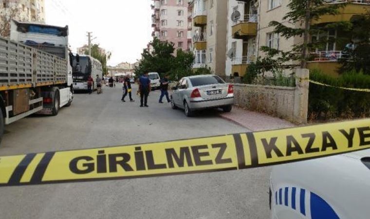 Çöpü Atmayan Kardeşini 11 Yerinden Bıçaklayarak Öldürdü