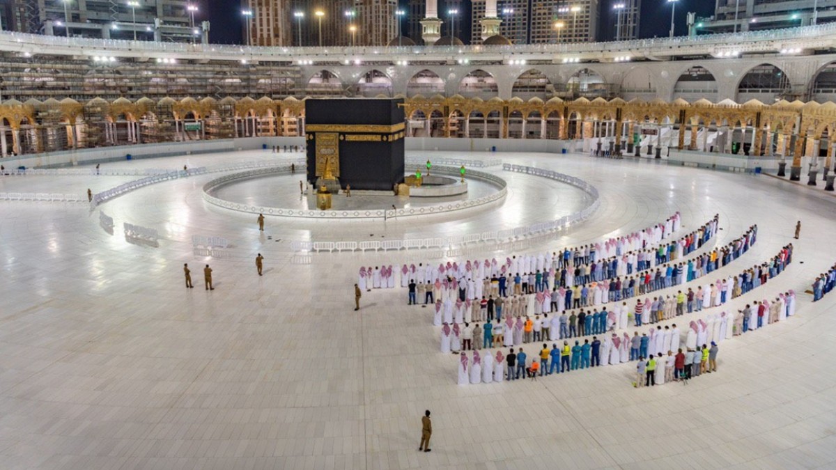 Suudi Arabistan Sevap Kırıyor: Teravih Namazları Bu Yıl 10 Rekat