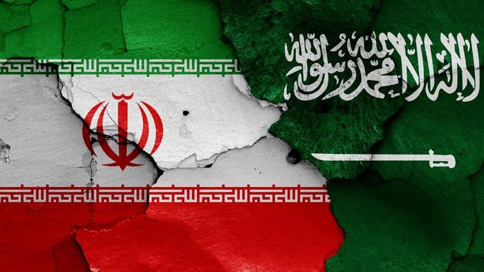 İran Suudi Arabistan'la Görüşme İhtimaline Yeşil Işık Yaktı