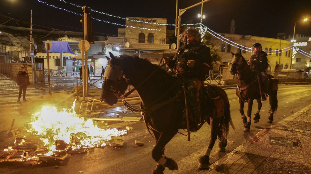 Kudüs'te Araplar ve Yahudiler Arasında Kavga: 105 Yaralı