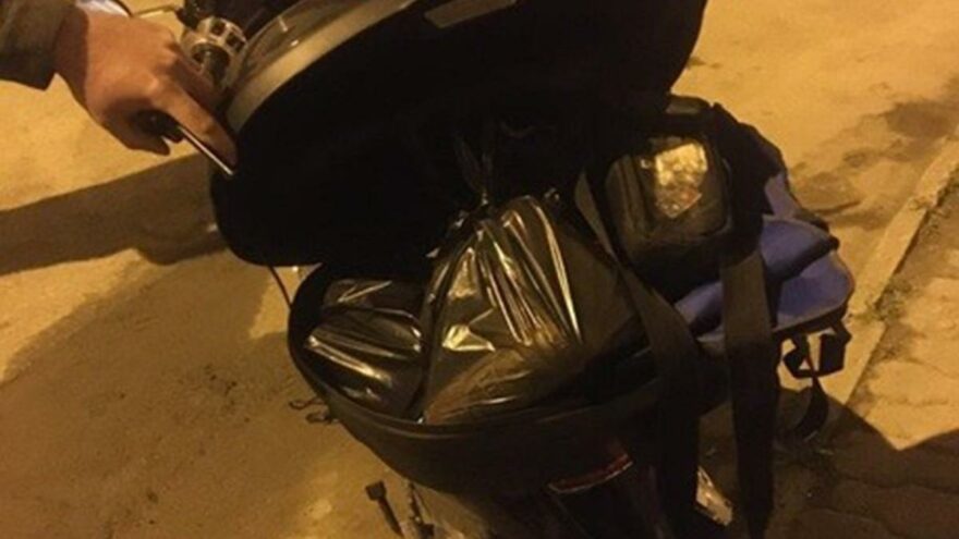Polis, Siyah Poşetle Alkol Taşıyan Kuryeye Ceza Yazdı