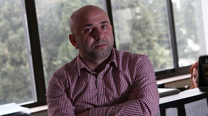 Cumhuriyet Gazetesi Genel Yayın Yönetmeni İstifa Etti