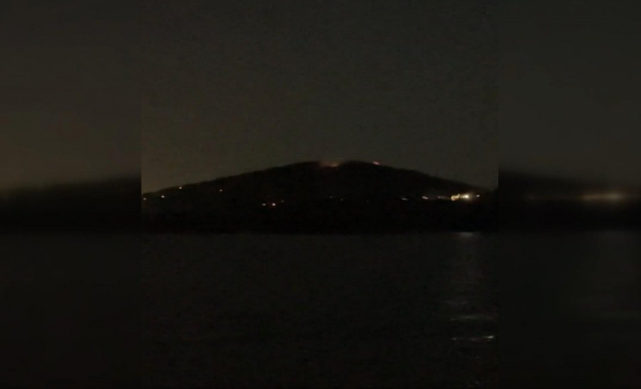 Heybeliada'da Gece Saatlerinde Orman Yangını Çıktı