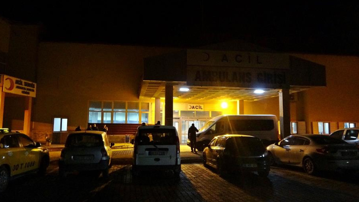 Yüksekova'da Askeri Araç Kazası: 1 Asker Şehit, 2 Asker Yaralı