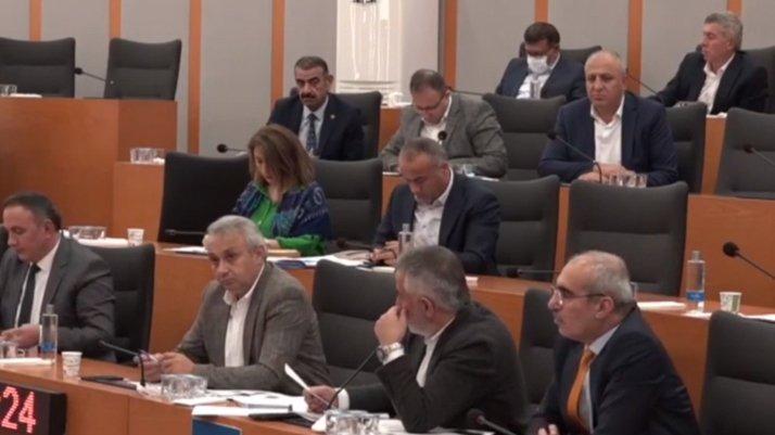 AKP'li Belediye Meclis Üyesi, Zamları Euro'yu TL'ye Çevirerek Savundu