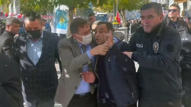 'Küfür' Soruşturmasında Bir Gözaltı
