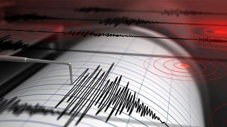 Doğu Türkistan'da 6.4 Büyüklüğünde Deprem