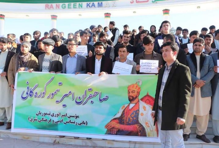 Afganistan'da Türkler Eyleme Devam Ediyor