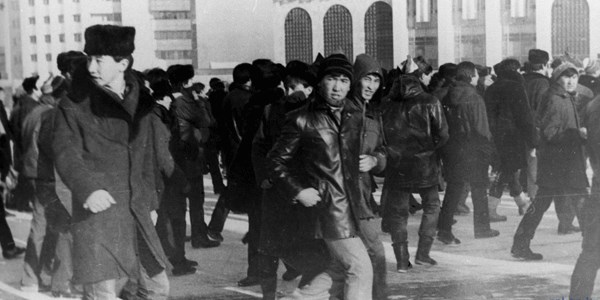 Bağımsızlıkla Taçlanan Kazak Direnişi: Jeltoksan Olayları
