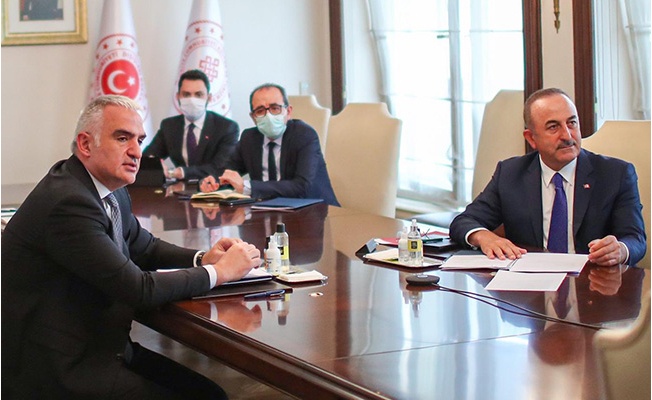 AKP'de Rüşvet Kavgası! Bakanlarla Tartışan Belediye Başkanı Toplantıyı Terk Etti