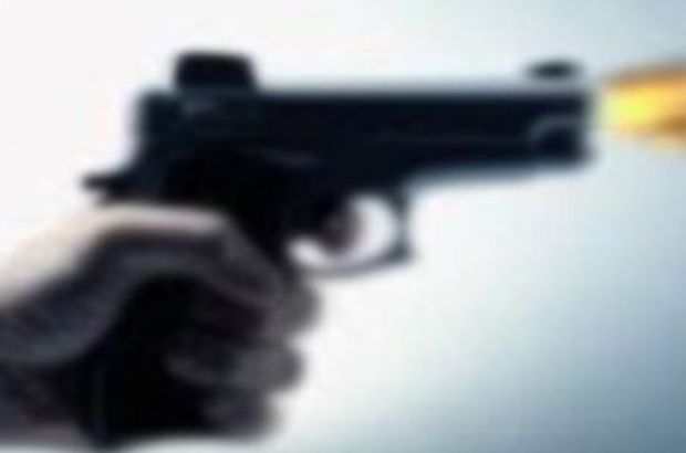 Karısını, Kızını Ve Komşusunu Vuran Adam Dehşet Saçtı