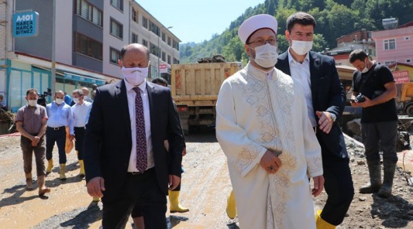 Ali Erbaş Giresun'daki Sel Felaketini