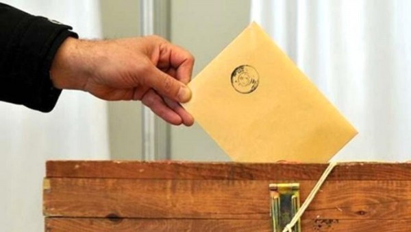 Gazeteci Barış Yarkadaş Erken Seçim Tarihini Açıkladı