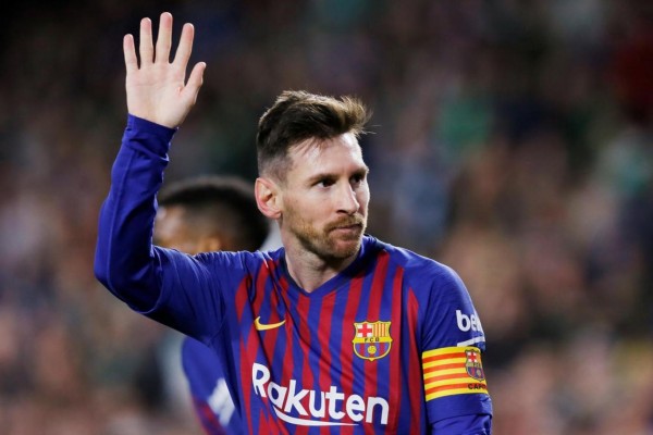 Lionel Messi Barcelona'da Kalıyor!