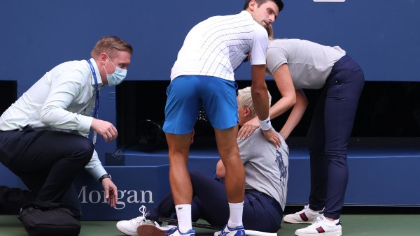 Novak Djokovic ABD Açık'tan Diskalifiye Edildi