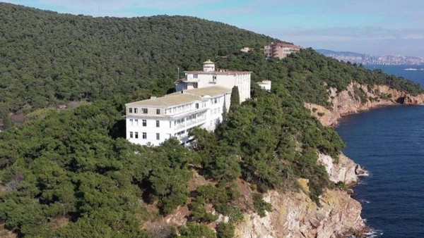 Diyanet’ten Heybeliada Sanatoryumu Açıklaması: İade Edebiliriz