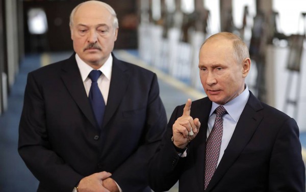 Lukaşenko Putin ile Görüşmek Üzere Moskova'ya Gidiyor