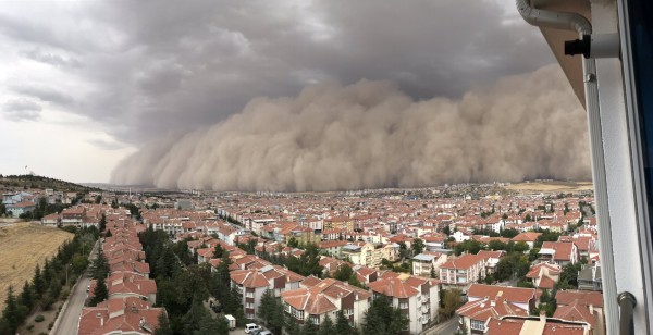 Ankara'da Korkutan Kum Fırtınası