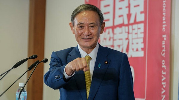 Yeni Japonya Başbakanı Suga Yoşihide Oldu