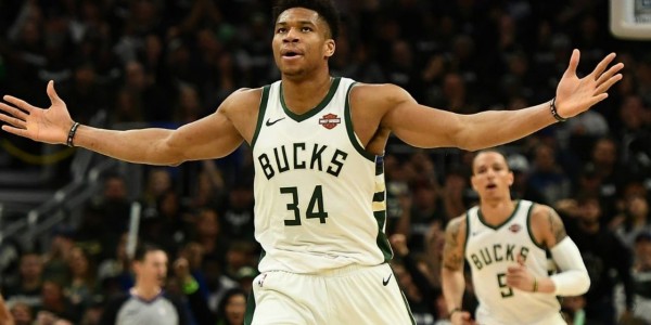 NBA'de Sezonun MVP Ödülü Giannis Antetokoumpo'nun