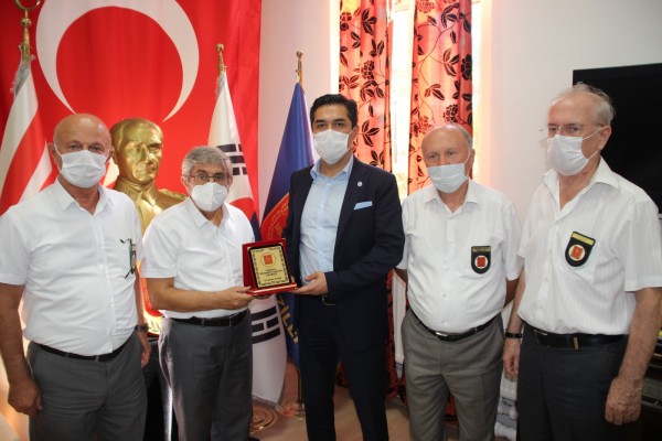 İYİ Parti İstanbul İl Başkanı Kavuncu'dan Gaziler Derneğine Ziyaret 