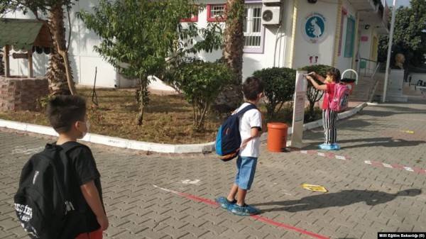 Anaokulu ve 1'inci Sınıflarda Yüz Yüze Eğitimin İlk Günü
