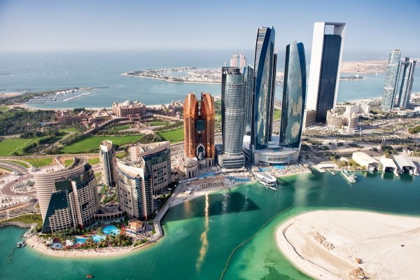 Abu Dabi'de Yasaklar Gevşiyor: Müslümanlar da Alkol Satın Alabilecek