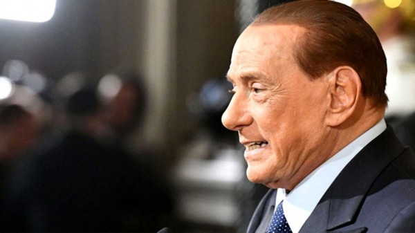 Berlusconi Tekrardan Çin Virüsüne Yakalandı