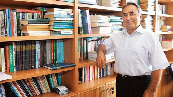 İlahiyat Profesörü Hasan Onat Vefat Etti