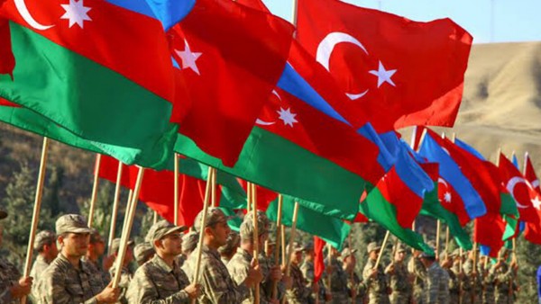 Azerbaycan Ermeni İşgali Altındaki Karabağ'a Yoğun Bombardımana Başladı