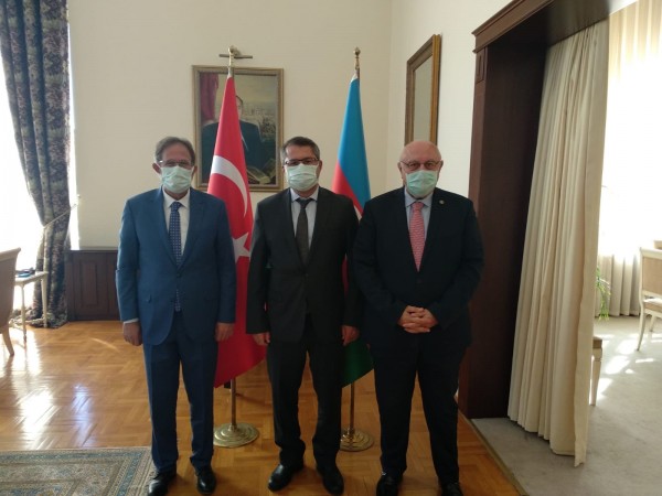 İYİ Partili Vekillerden Azerbaycan Büyükelçiliği'ne Destek Ziyareti