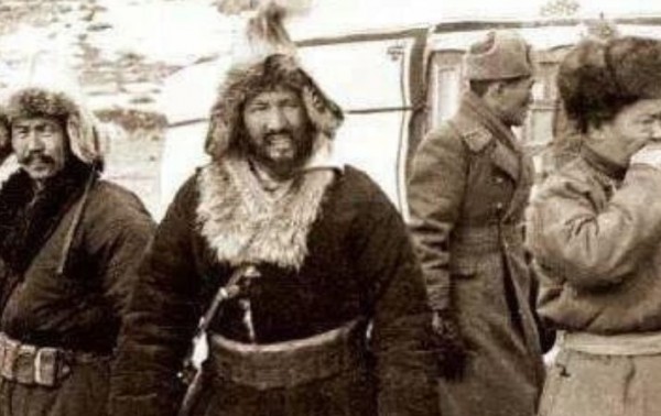 Kızıl Çin'den Osman Batur'un 3 Torununa Ömür Boyu Hapis Cezası