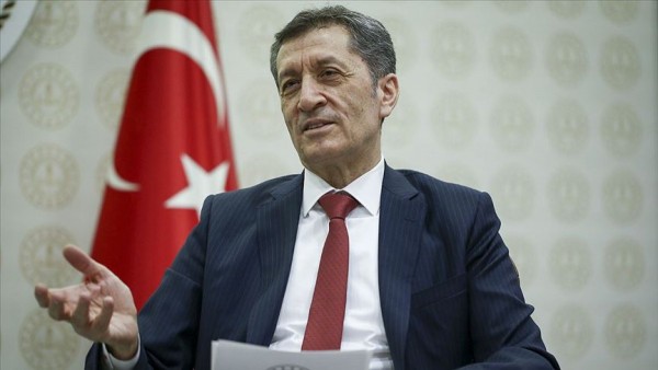Milli Eğitim Bakanı Ziya Selçuk'tan Köy Okulları Açıklaması