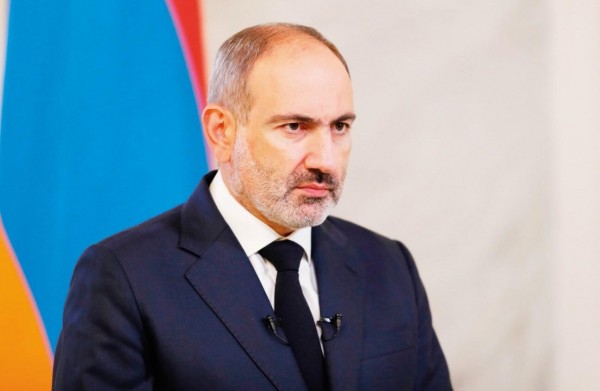 Paşinyan: Türkiye Konum Değiştirmezse Azerbaycan Savaşı Bırakmaz