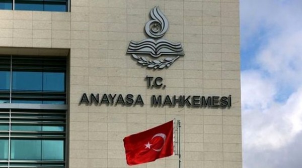 Anayasa Mahkemesi'nden 'Işıklar Yanıyor' Paylaşımına Dair Açıklama Geldi