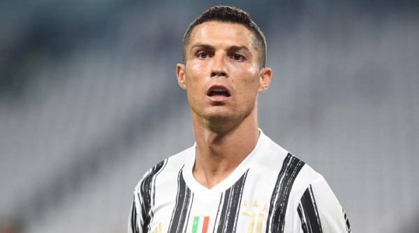 Ronaldo Covid-19 Tedbirlerini İhlal Etti