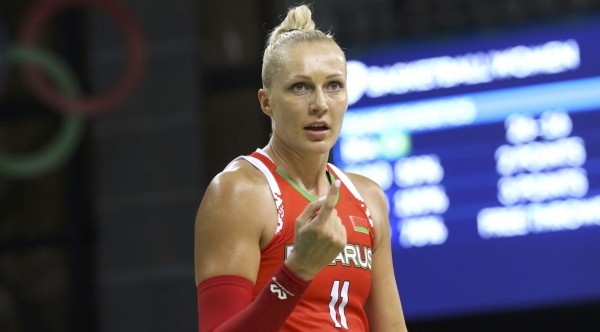 Belaruslu Yıldız Basketbolcu Hapisten Çıkar Çıkmaz Yeniden Tutuklandı