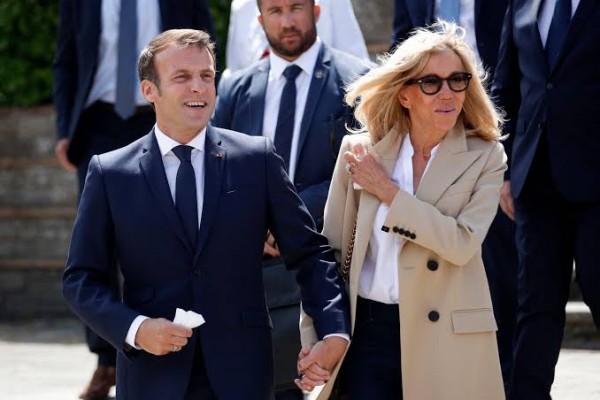 Fransa Cumhurbaşkanı Macron'un Eşi Karantinaya Alındı