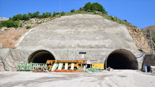 Bir Türlü Bitirilemeyen Eğribel Tüneli'nde Dikkat Çeken İddialar