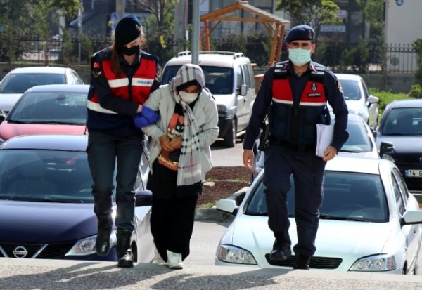 Dinlenme Tesisinde Doğurduğu Bebeği Çöpe Atıp Yolculuğuna Devam Etti