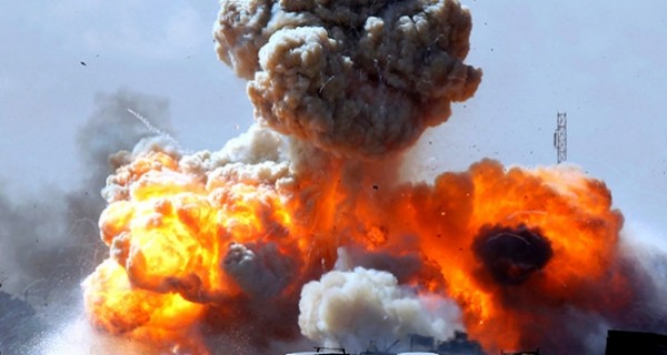 Afganistan'da İntihar Saldırısı: 13 Ölü