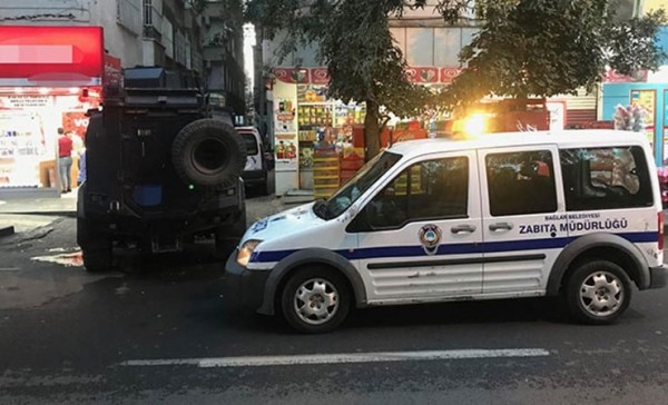 Çin Virüsü Hastası Tartıştığı Komşusunun Çocuğunun Yüzüne Tükürdü