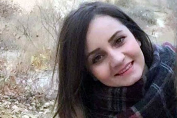 Resim Öğretmeni Genç Kadın Doğalgaz Borusuna Asılı Halde Bulundu