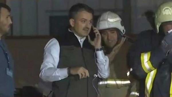 Enkaz Altında Kalan Bir Vatandaşla İrtibat Sağlandı