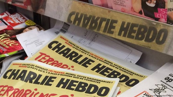 Charlie Hebdo'nun Twitter Hesabına Türkiye'de Erişim Engeli Getirildi
