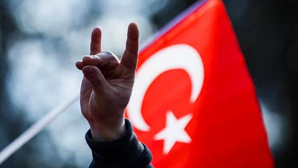 Fransa, Ülkü Ocakları'nı Kapatacağını Açıkladı